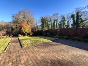 Photo 34- click for photo gallery